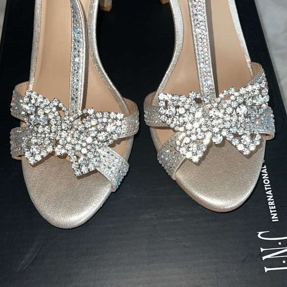 INC Rainor Butterfly T-Strap Evening Sandals - Picture 7 of 8
